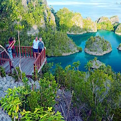 Scuba diving and cruising Raja Ampat in Indonesia with the pinisi liveaboard MSY WAOW - beautiful lookout at PENEMU
