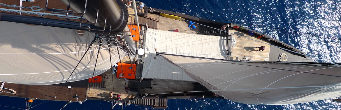 liveaboard Le WAOW, Phinisi et bateau de croisière plongée, navigue en Indonésie KOMODO RAJA AMPAT TRITON BAY MANADO ALOR WAKATOBI