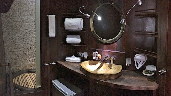 SUPERIOR cabin bathroom aboard liveaboard MSY WAOW sailing for scuba diving in Indonesia