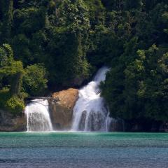 Pinisi Charter vessel and luxury liveaboard WAOW cruising, sailing and scuba diving in Indonesia Raja Ampat, Papua Barat, Moluccas, Seram sea,Triton Bay, Kaimana and Ambon. Mommon waterfalls