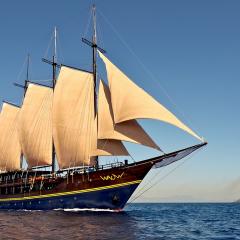 Segeln mit mit dem Pinisi Tauchschiff und Segelboot MSY WAOW in RajaAmpat, Penemu, Dampier Strait, Misool Lagunen 