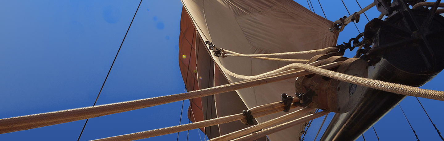 Le WAOW, Phinisi voilier bateau de croisière plongée, navigue en Indonésie à Komodo, Manta Alley, Christal & Castel Rock, Gilli Lawa Laut